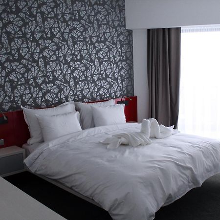 Hotel Tempo Targu Mures Ngoại thất bức ảnh