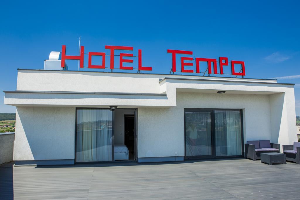 Hotel Tempo Targu Mures Ngoại thất bức ảnh
