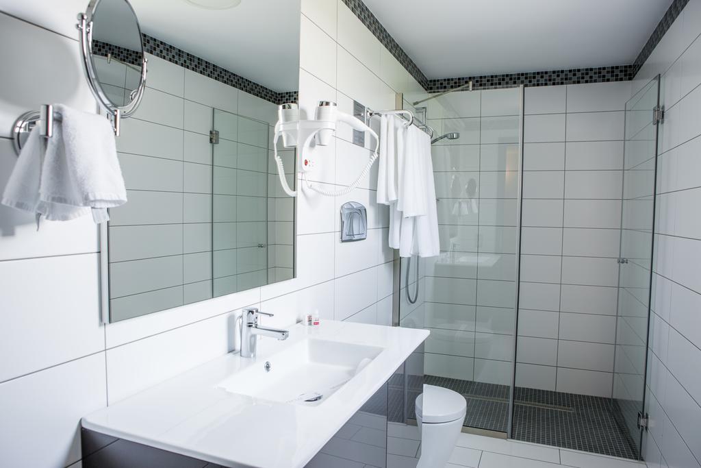 Hotel Tempo Targu Mures Ngoại thất bức ảnh