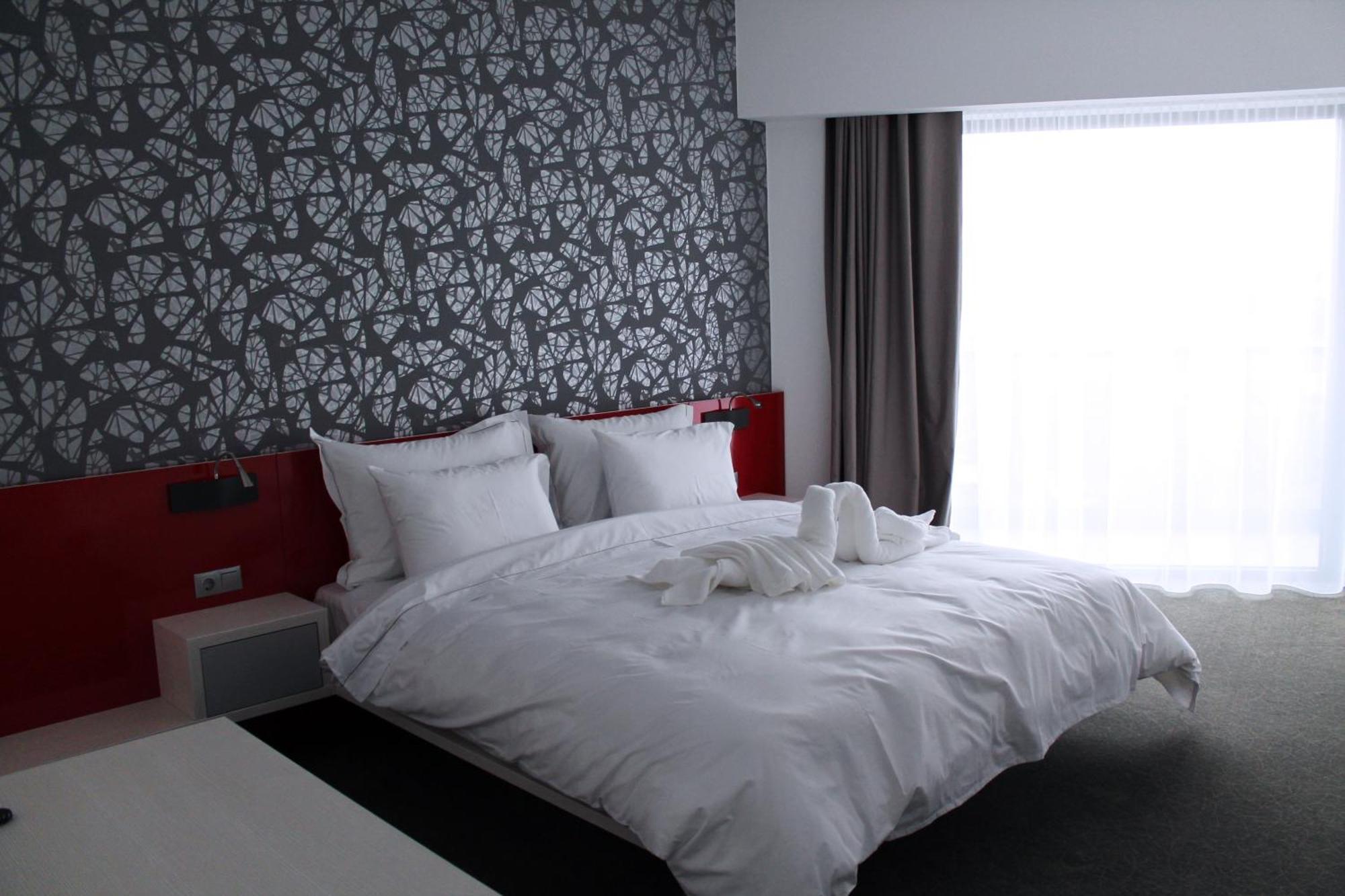 Hotel Tempo Targu Mures Ngoại thất bức ảnh