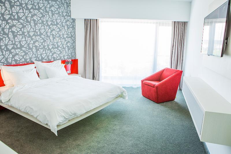Hotel Tempo Targu Mures Ngoại thất bức ảnh